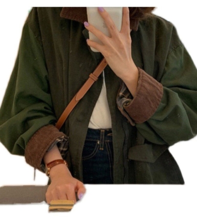 Vintage-Inspired Autumn Lady's Jacket